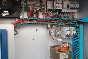 Empresa de revisão de comado elétrico